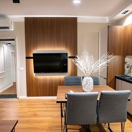 Luxury Apartment At Condor Center Τίρανα Εξωτερικό φωτογραφία